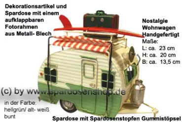 Nostalgie Wohnwagen hellgrün B